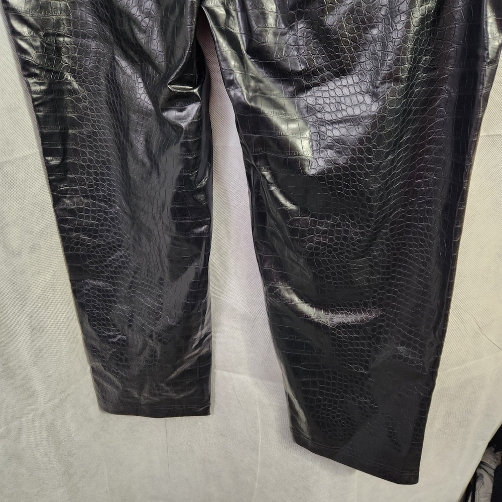 A New Day Women's Relaxed High Rise Ankle Faux-Croc Leather Pants 14 NWT - Picture 5 of 11